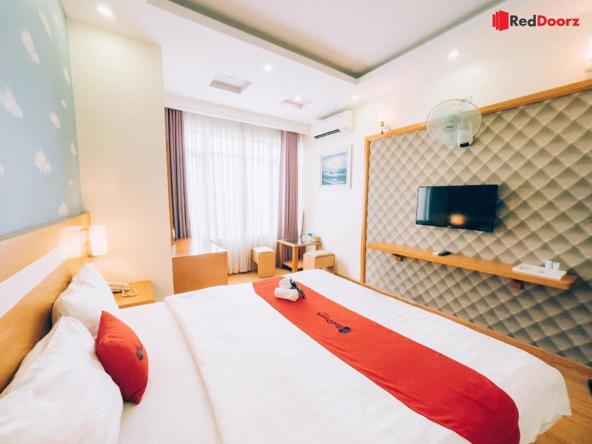 RedDoorz Plus near Cau Giay Park Hanoi Exterior foto