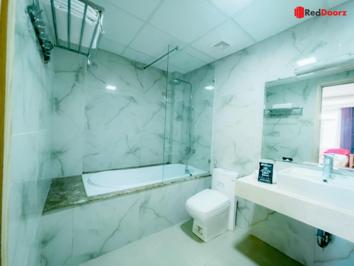 RedDoorz Plus near Cau Giay Park Hanoi Exterior foto