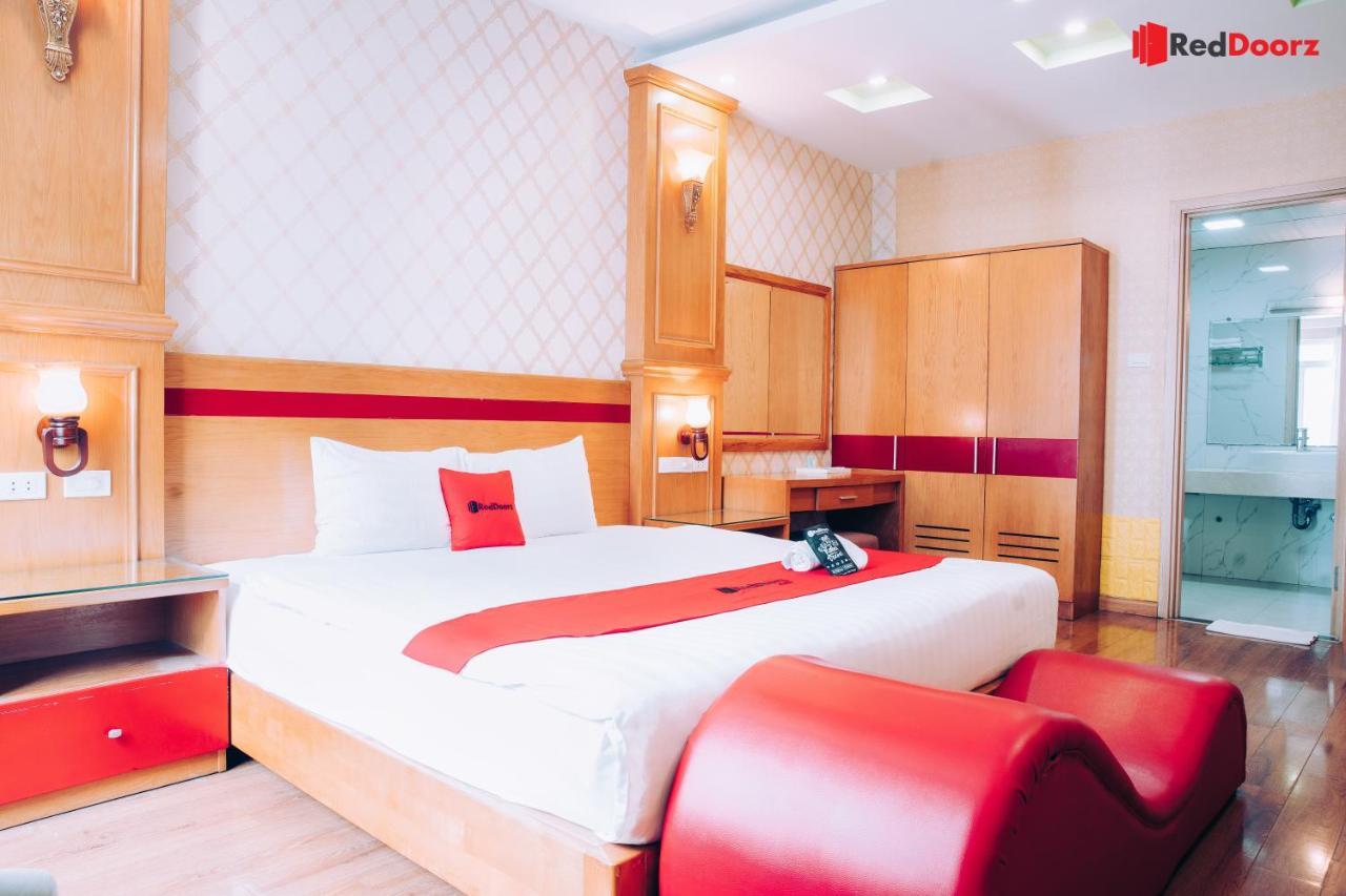 RedDoorz Plus near Cau Giay Park Hanoi Exterior foto