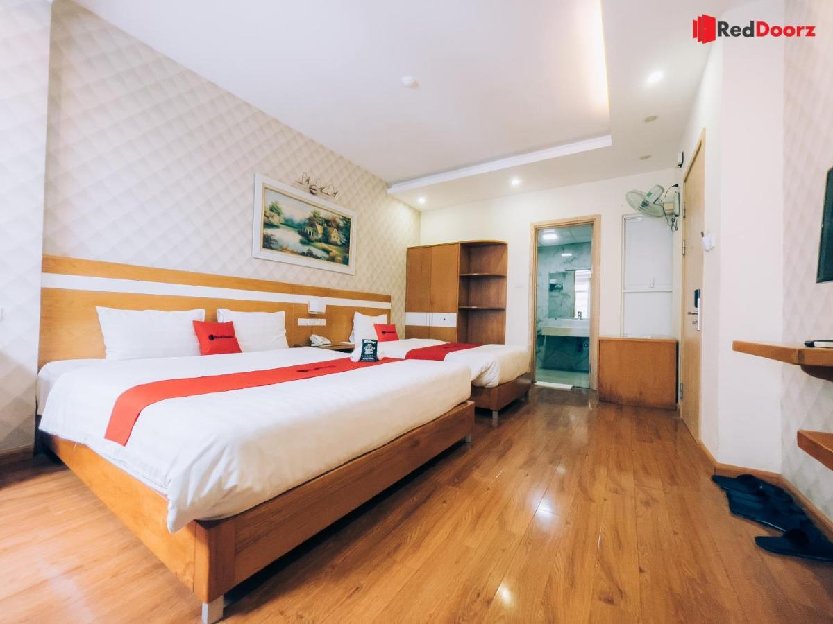 RedDoorz Plus near Cau Giay Park Hanoi Exterior foto