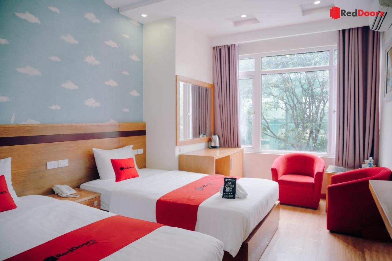 RedDoorz Plus near Cau Giay Park Hanoi Exterior foto